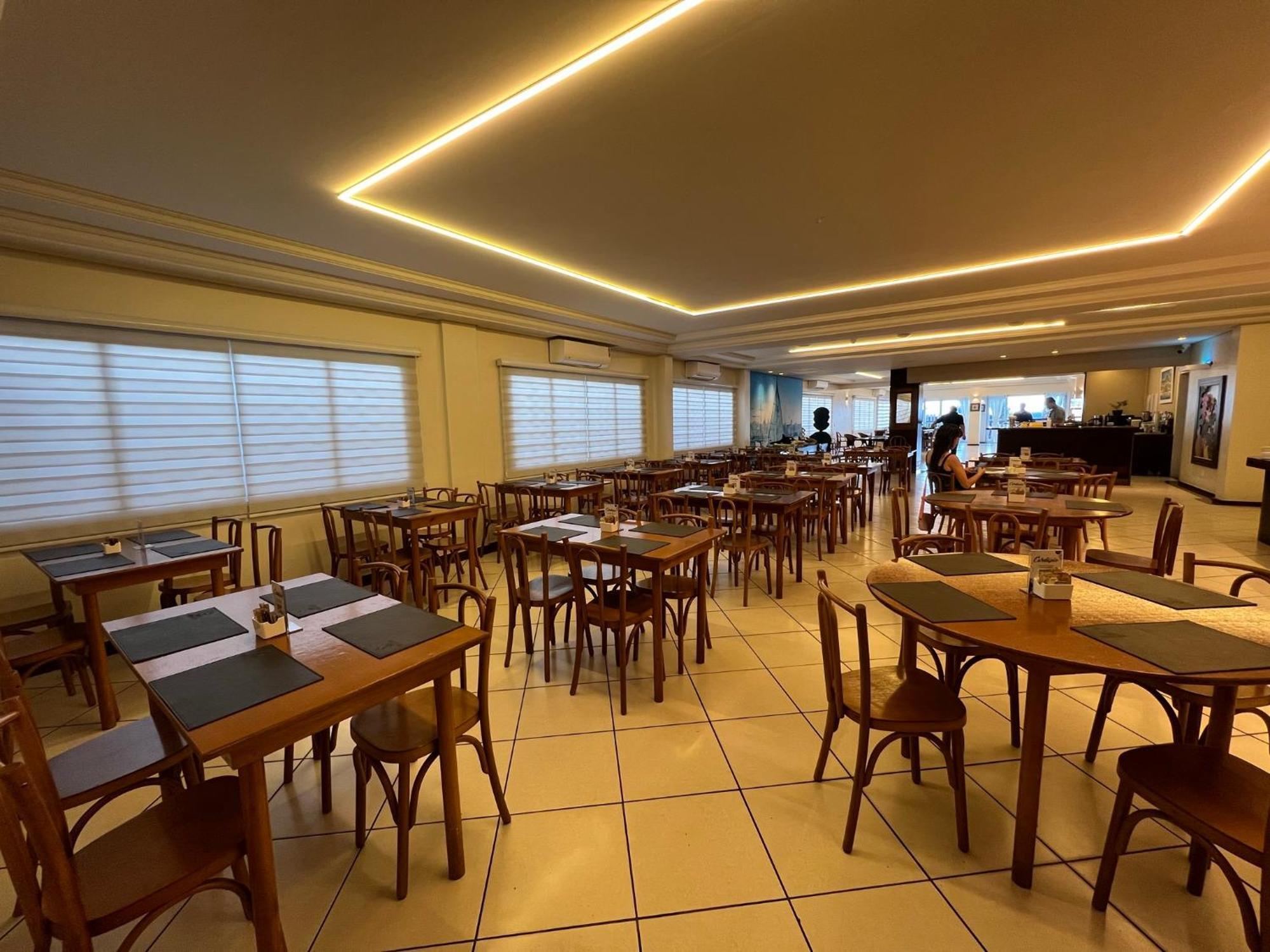 Do Farol Hotel